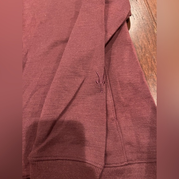 Ibex women maroon zip up sweater/ jacket. B1 - Picture 3 of 6